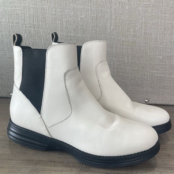 COLE HAAN | Original Grand White Leather Chelsea Boots Women's Sz 8B Waterproof - Picture 1 of 7